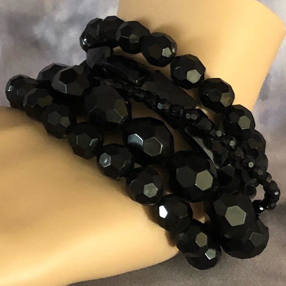 Black bead bracelet- set of 5 - Picture 2 of 4